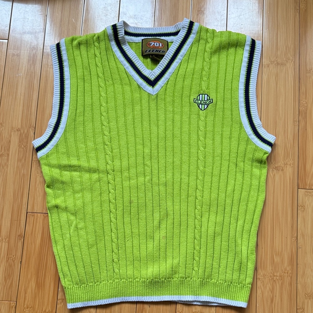 Green Sleeveless Sweater Vest